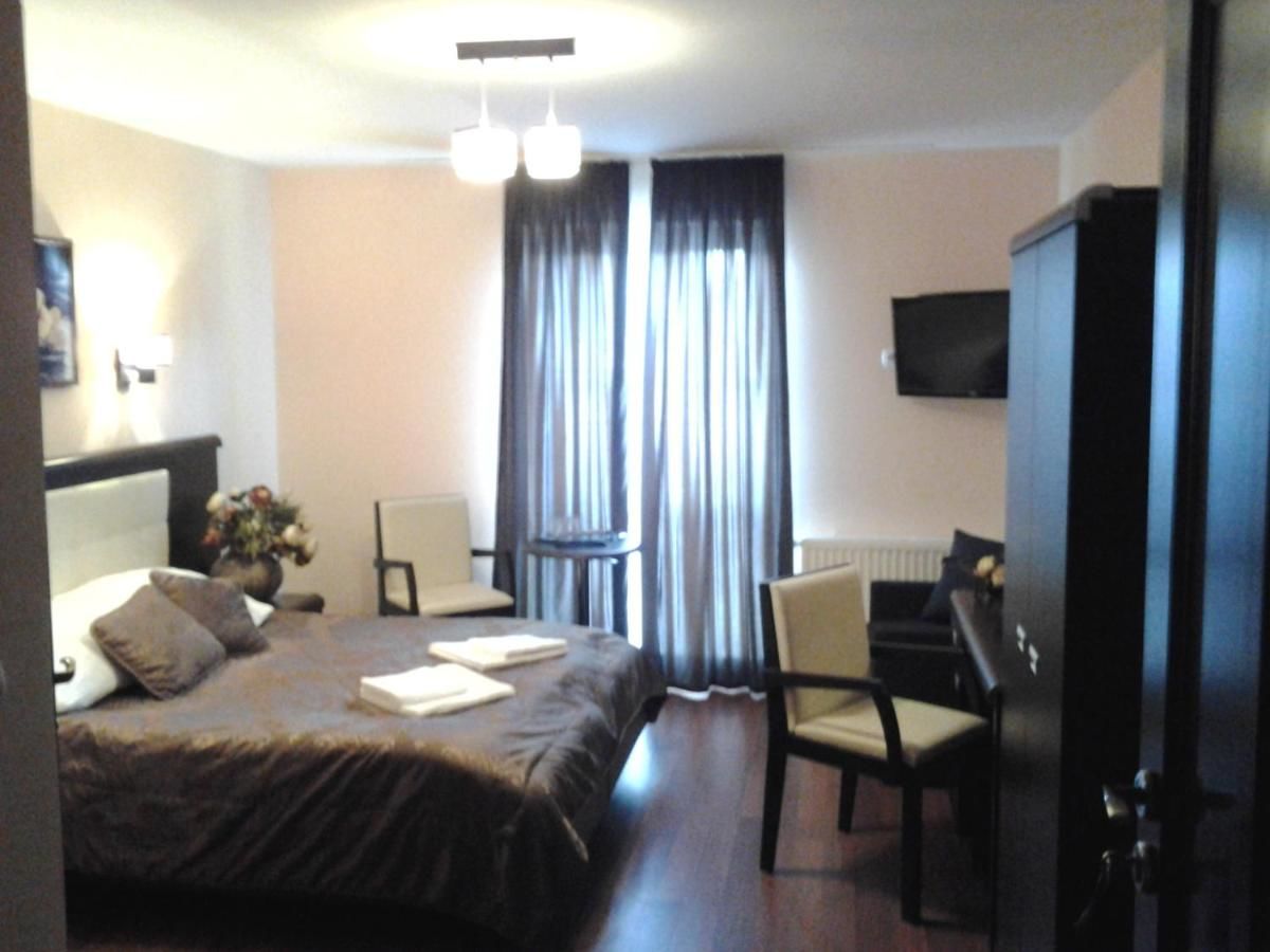 Отели типа «постель и завтрак» Hotel Skarpa Сейны-22