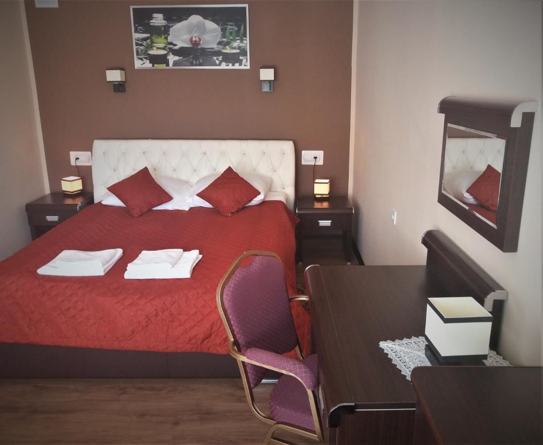 Отели типа «постель и завтрак» Hotel Skarpa Сейны-11
