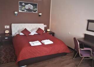 Отели типа «постель и завтрак» Hotel Skarpa Сейны Апартаменты-7